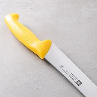 ZWILLING Twin Master 9.5" Bread-Pastry Knife Serrated (Yellow)