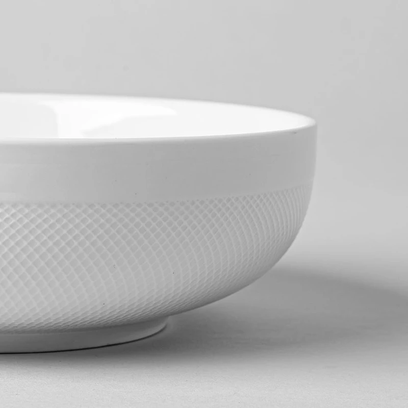 A La Carte 'Diamond' Porcelain Serving Bowl 8.25" (White)