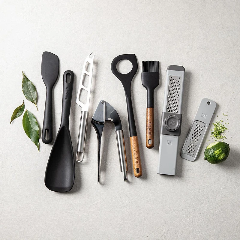 Staub Prep Simple Silicone Slotted Turner (Black)