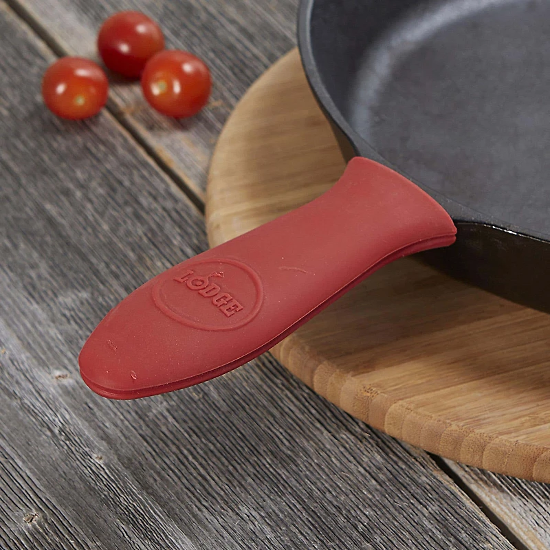 Lodge Kitchen Gear Silicone Hot Handle Holder - Red