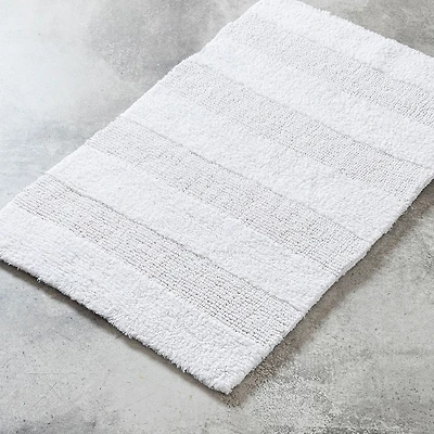 KSP Plush Thick Stripe Cotton Reversible Bathmat 20x32
