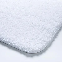 Harman Flow Plush Ant-skid Bathmat 17x24" (white)