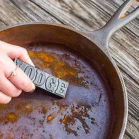 Lodge Rusty Cast Iron Rust Eraser 3.5" (Black)