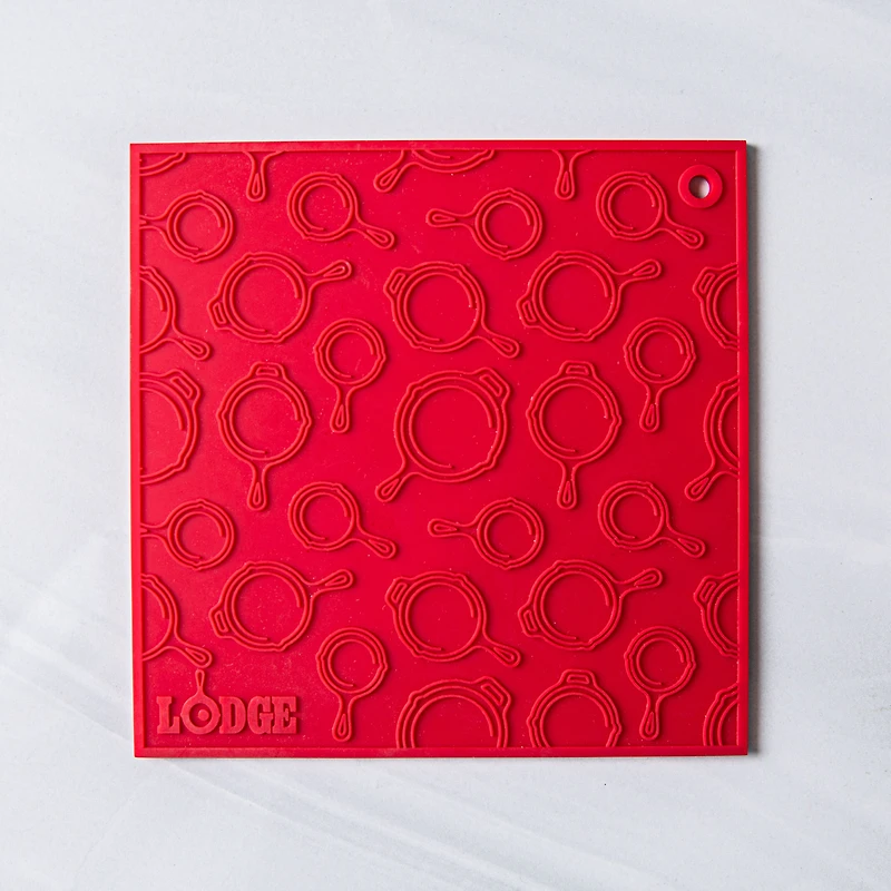 Lodge Kitchen Gear Silicone Trivet 7"x7" (Red)