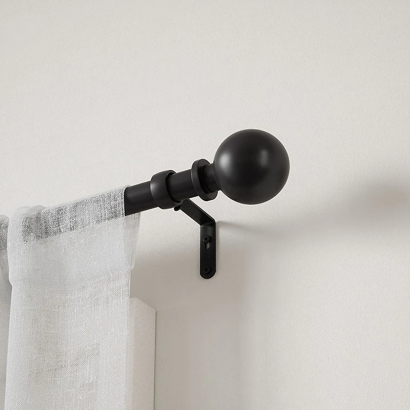 Umbra Extendable 'Bolas' Metal Curtain Rod 36-72" (Black)
