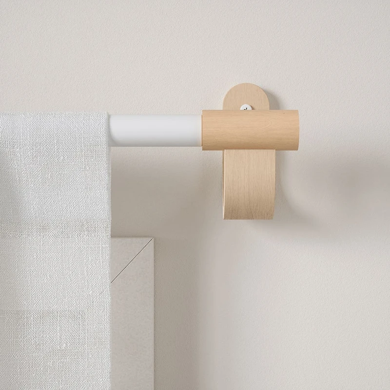 Umbra Extendable 'Bellwood' Metal-Wood Curtain Rod 42-120" (White)