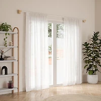 Umbra Extendable 'Bellwood' Metal-Wood Curtain Rod 42-120" (White)