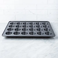 Wilton Perfect Results Non-Stick Mega Muffin Pan (Grey)