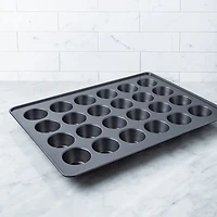 Wilton Perfect Results Non-Stick Mega Muffin Pan (Grey)