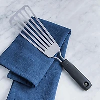 OXO Good Grips Long Fish Turner (Black/Stainless Steel)