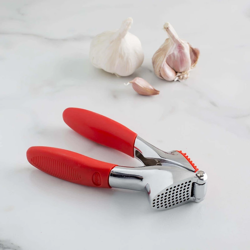 Trudeau Maison Comfort Grip 7" Garlic Press (Red)