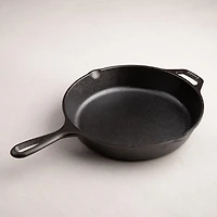 Lodge Logic Frypan with Helper Handle (Black)