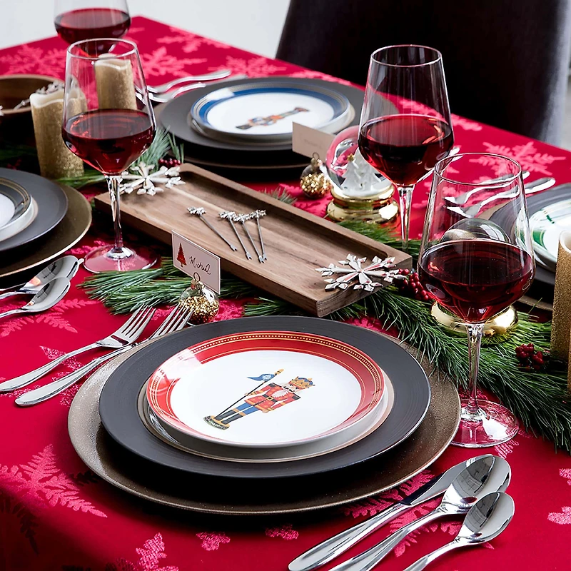 Thomson Pottery Kensington Stoneware Dinnerware - Set of 16 (Brown)