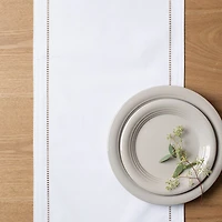 Harman Hemstitch Polyester Runner (White)