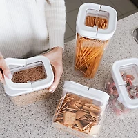 KSP Easy Lock 'Rectangle' Acrylic Canister with Locking Lid (1.7 L)