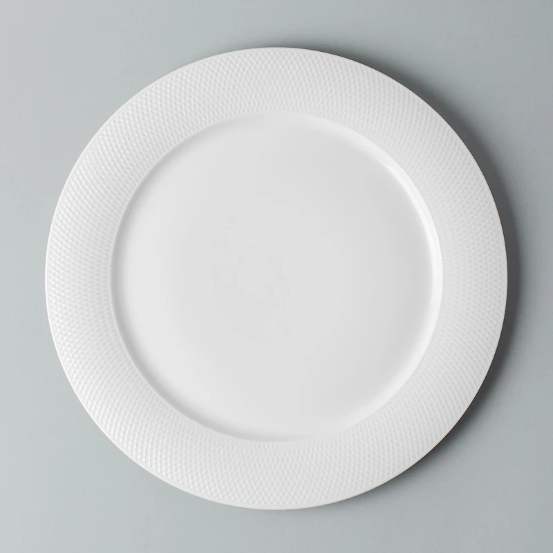 A La Carte 'Diamond' Porcelain Dinner Plate (White)