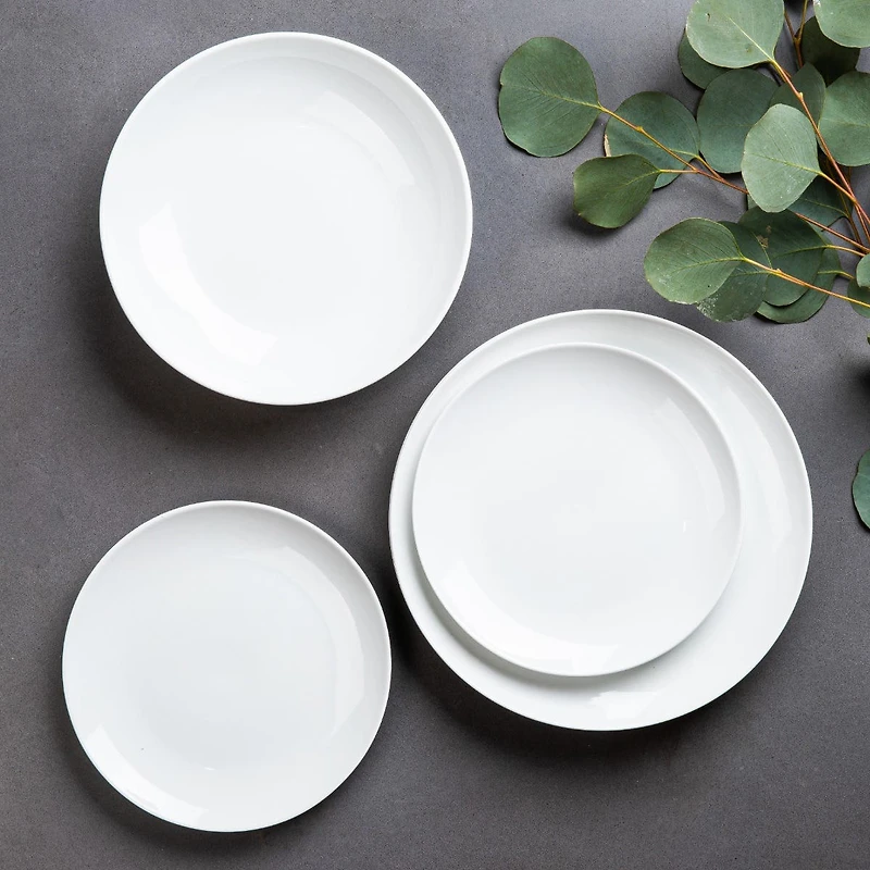 A La Carte 'Ashford Coupe' Porcelain Dinner Plate (White)
