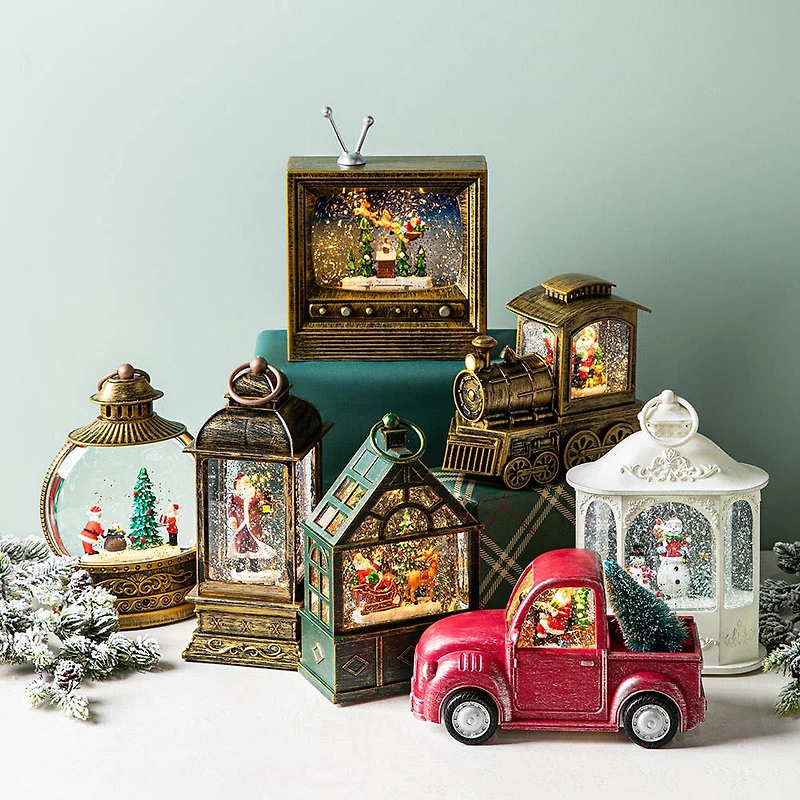 KSP Christmas Wonder 'TV Santa' LED Snow Globe