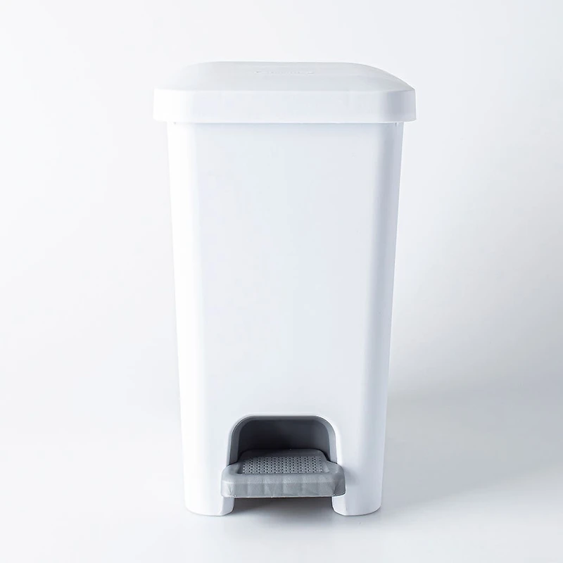 Sterilite Stepon Garbage Can