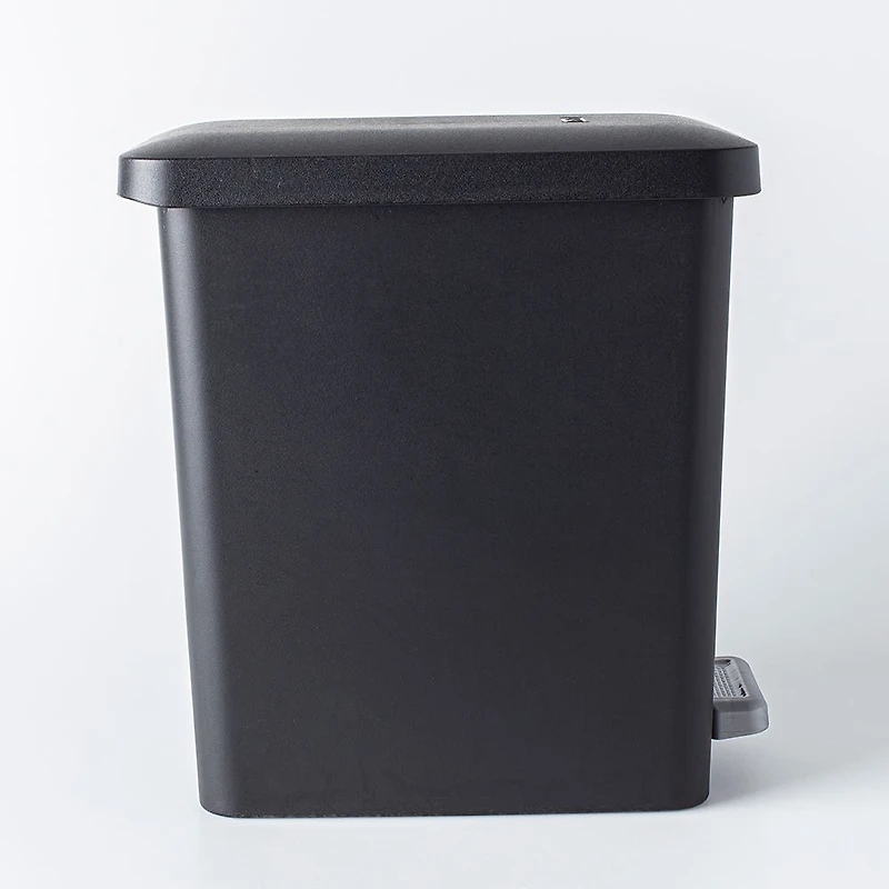 Sterilite Stepon Garbage Can (Black)