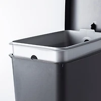 Sterilite Stepon Garbage Can (Black)