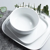 A La Carte 'Bergen' Porcelain Dinner Plate (White)