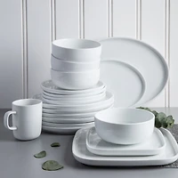 A La Carte 'Bergen' Porcelain Dinner Plate (White)
