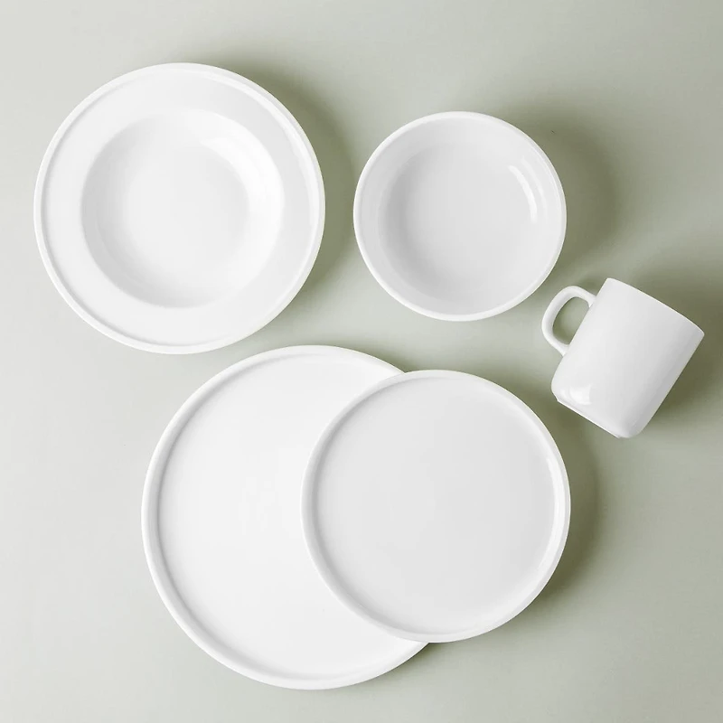 A La Carte 'Bergen' Porcelain Soup and Pasta Plate (White)