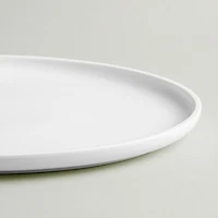 A La Carte 'Essentials' Porcelain 14" Oval Platter (White)