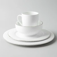 A La Carte 'Diamond Platinum' Porcelain Dinner Plate (White)