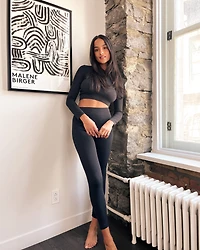 Chandail court manches longues en tissu sans coutures