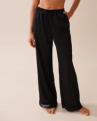 Pantalon en satin et dentelle