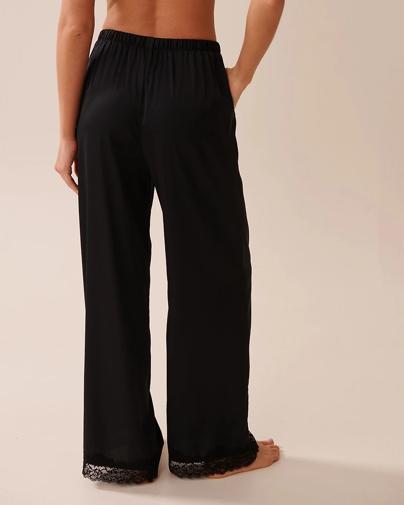 Pantalon en satin et dentelle