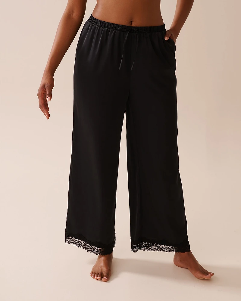 Pantalon en satin et dentelle