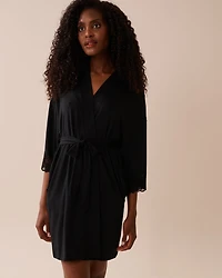 Kimono en modal avec détails dentelle