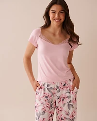 T-shirt ultra doux bordure de dentelle imprimé camélia