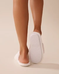 Pantoufles tongs en fausse fourrure