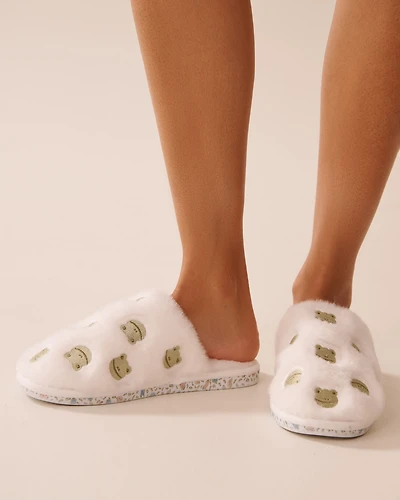 Pantoufles grenouille en fausse laine