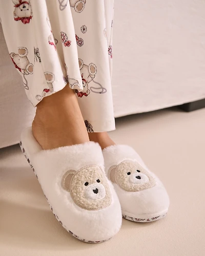 Pantoufles ourson en fausse laine