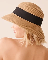Chapeau melon en paille