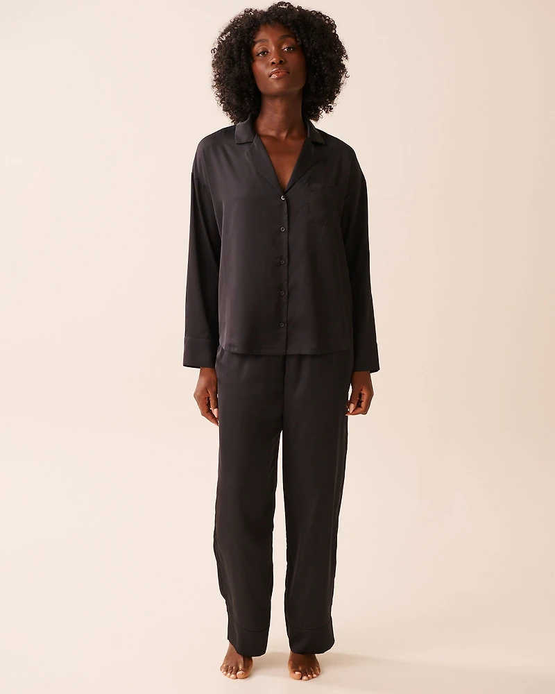 Ensemble pyjama manches longues en satin