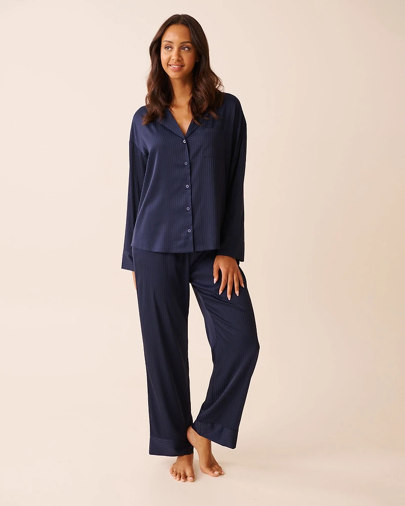 Ensemble pyjama en satin jacquard à rayures