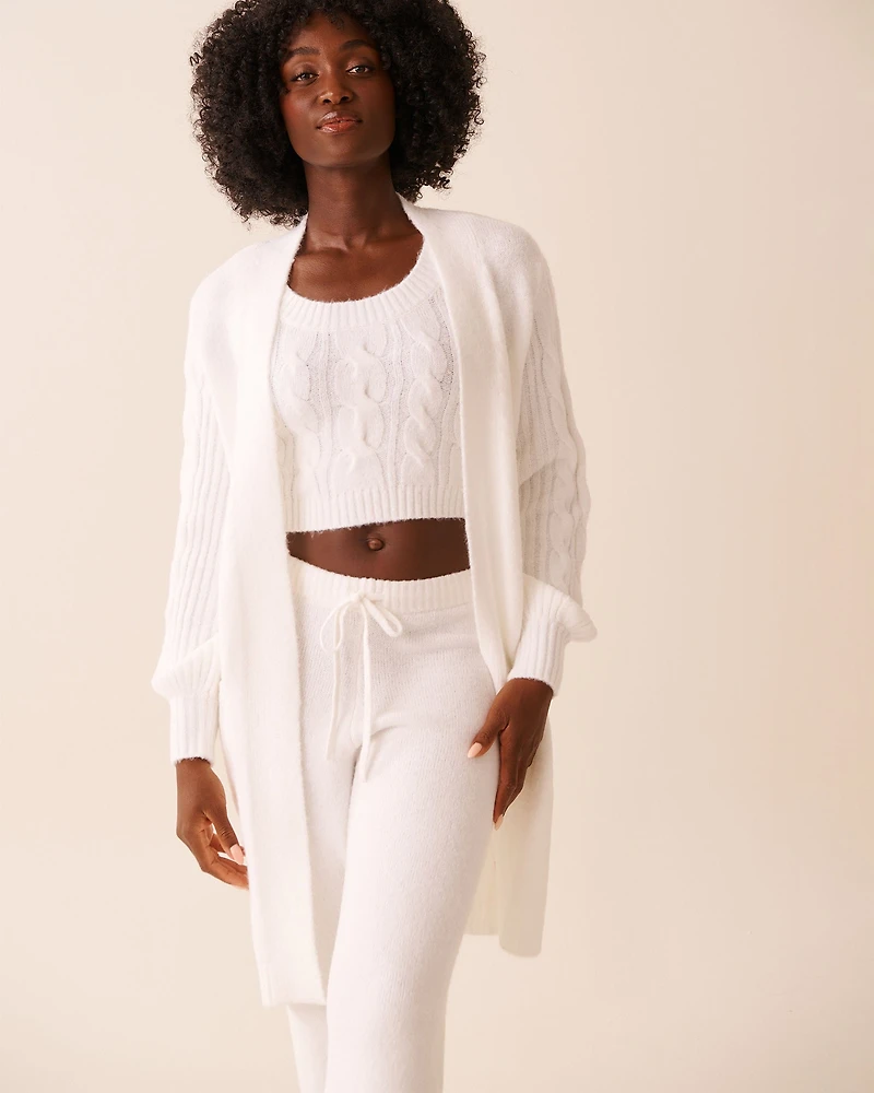 Cardigan long en tricot manches longues torsadées