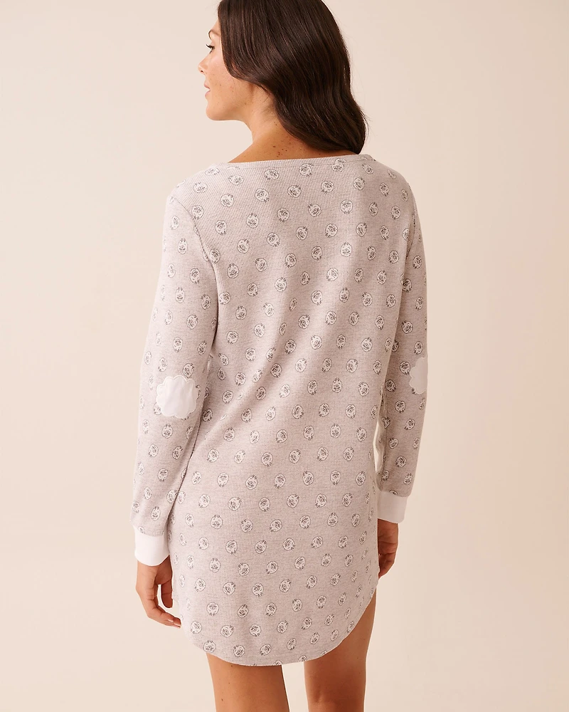 Chemise de nuit en tricot gaufré imprimé mouton