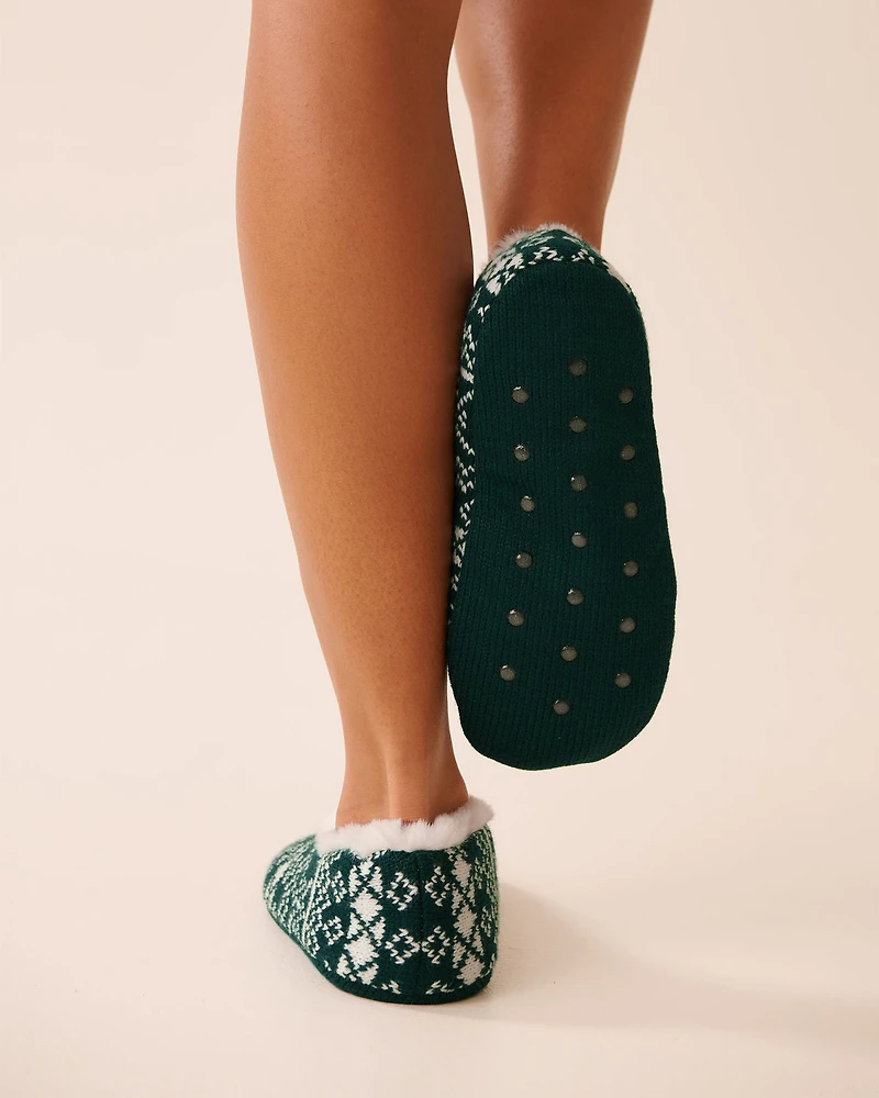 Cable Knit and Faux Fur Slipper Socks