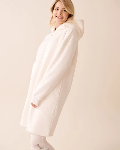 Robe de chambre à capuchon et fermeture éclair