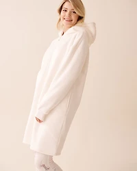 Robe de chambre à capuchon et fermeture éclair