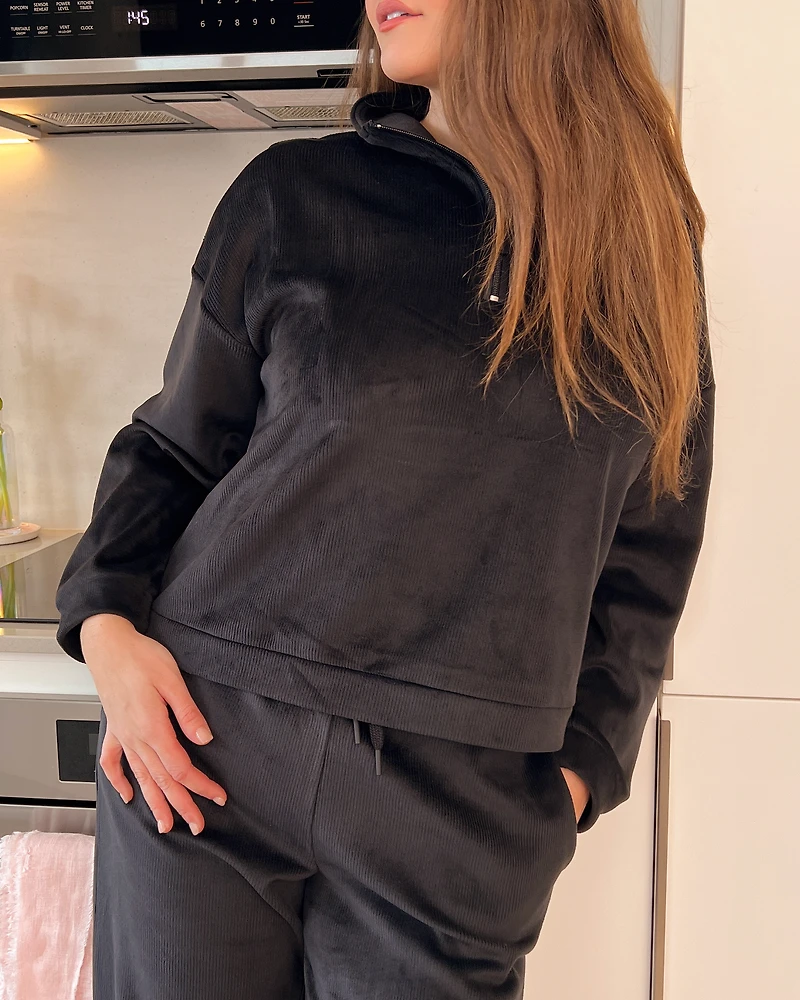 Heavy Ribbed Half-zip Sweatshirt
