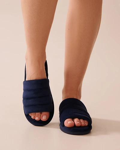 Pantoufles en velours matelass