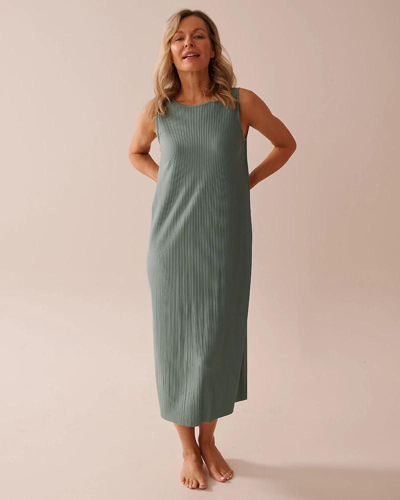 Pleated Effect Long Sleeveless Dress